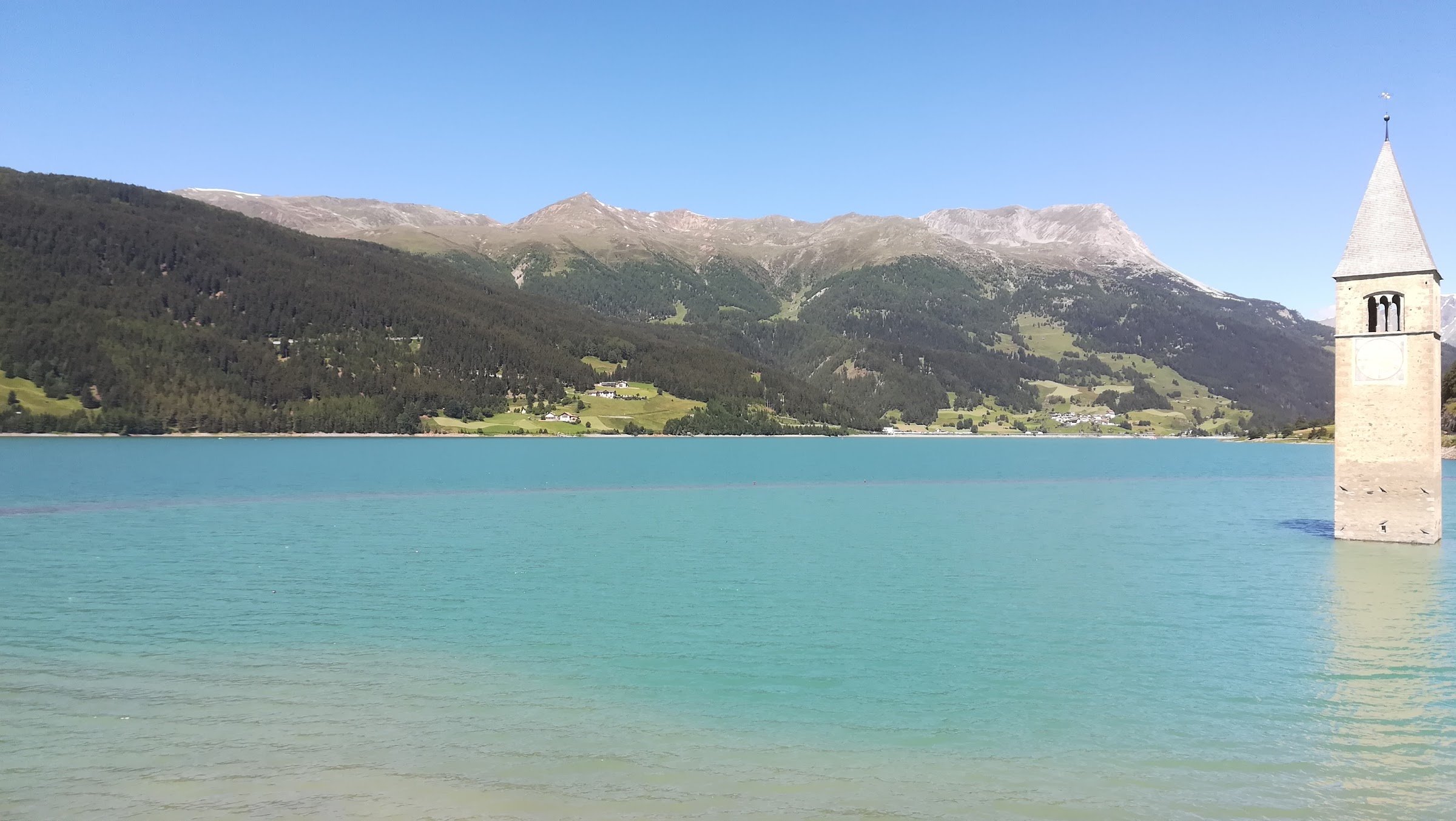 Reschensee (Campanile di Curon) lakeside viewpoint